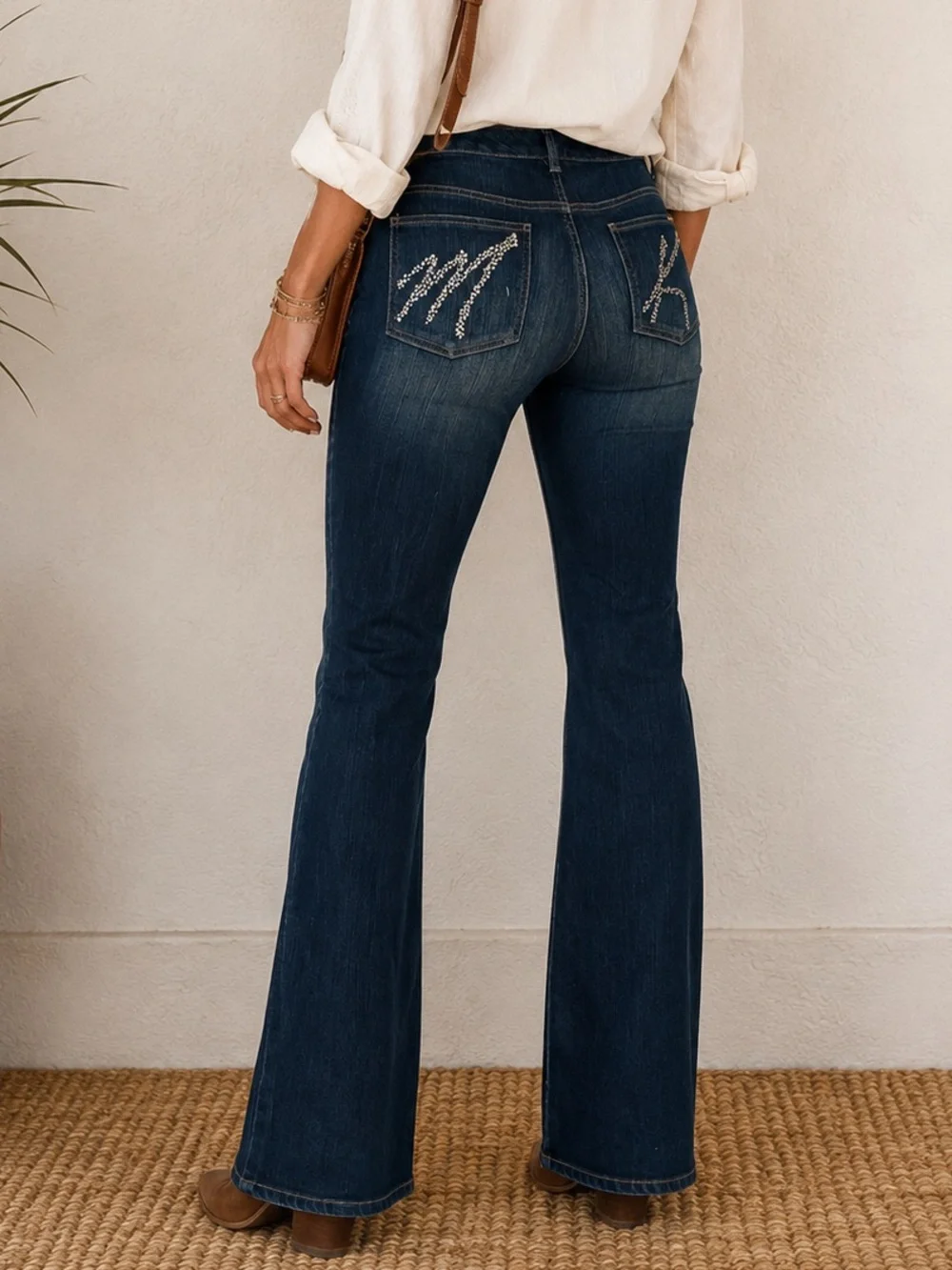Michael Kors Bootcut Jeans – Women’s Size 14 – Dark Wash Rhinestone Pocket Detai